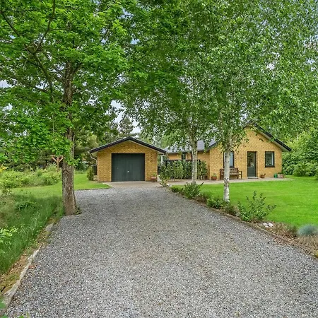 Gorgeous In With Indoor Swimming Pool Holiday home
