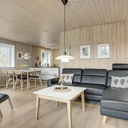 Holiday home Gorgeous In With Indoor Swimming Pool