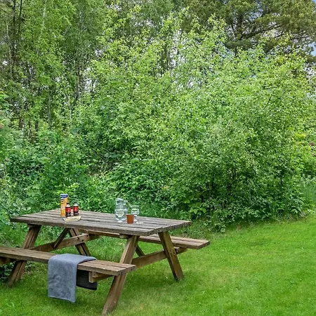 In With Wifi Semesterbostad *